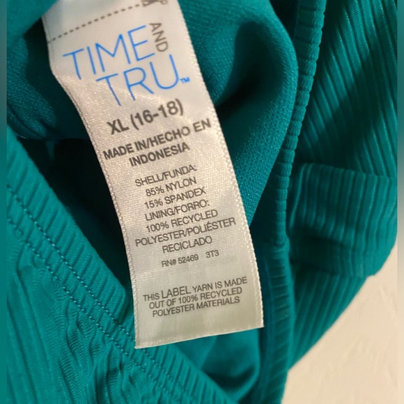 Time and Tru Women's Plus Plunge X Back One Piece Swimsuit, Size XL (16-18) - Picture 4 of 7